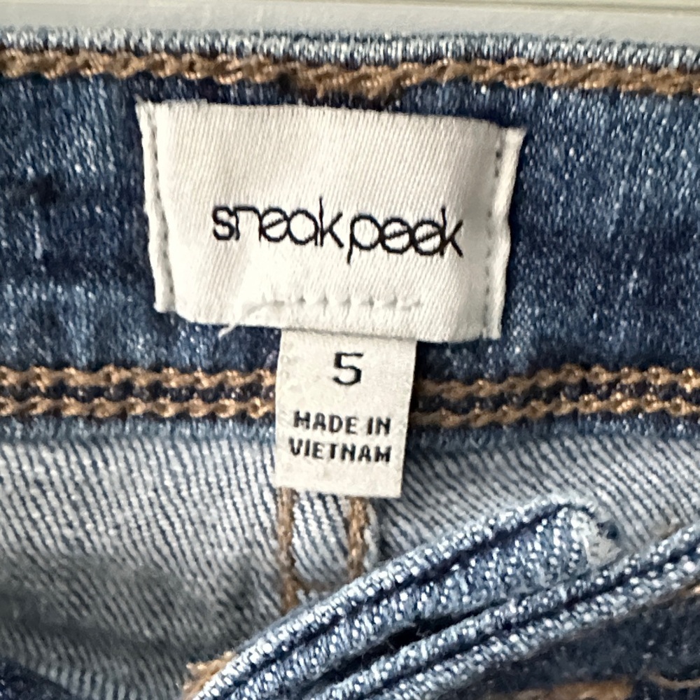 Distressed Blue Jeans - Picture 3 of 5